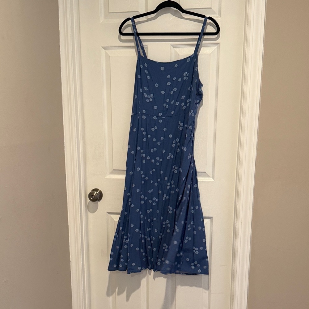 GAP Blue Floral Smocked Maxi Dress Adjustable Straps Size 16 - Picture 13 of 13